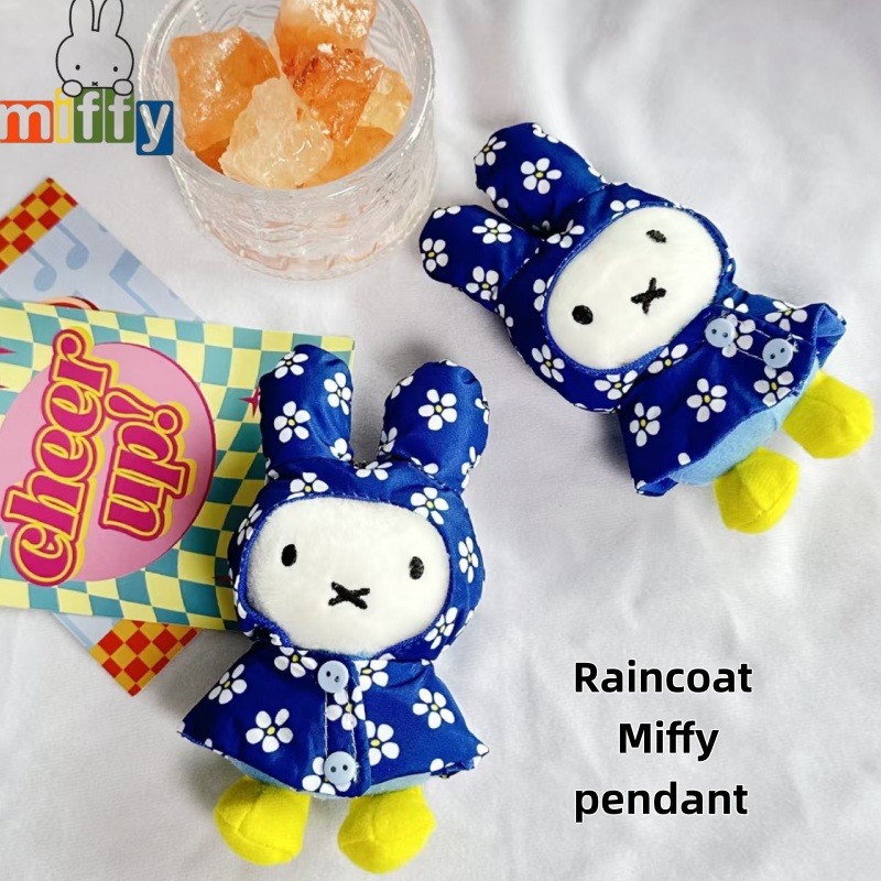 Vintage Collector - Miffy Yağmurluk Peluş Anahtarlık - Osaka