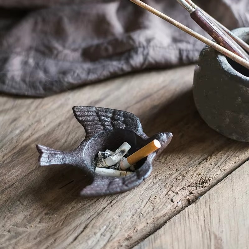 Iskandinav Tarzı Şamdan Ferfor - Vintage Collectible Ashtrays incelemesi ve fiyatı